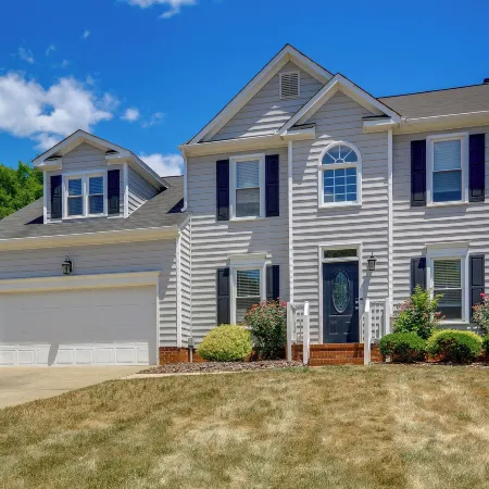 Graham Home w/ Private Pool & Ping-Pong Table!