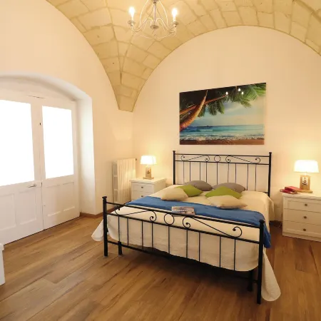 Glenda Historic House in Otranto