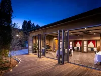 Sakura Villa with Hot Spring Pool