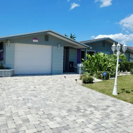 Private 2Br/2BA Home: Saltwater Pool, Fenced Yard, Sleeps 6