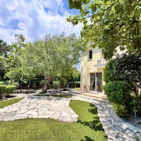 158 PRV - Stay Golden Hour House