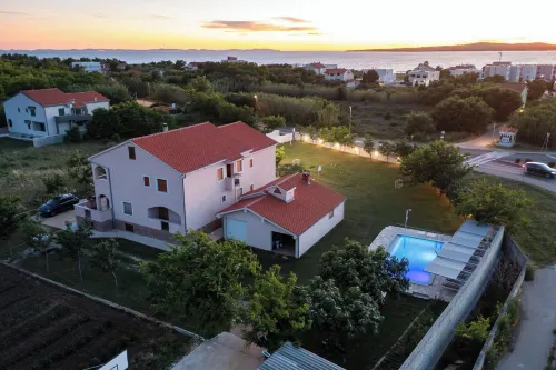 Apartments Armitage - 3-Star