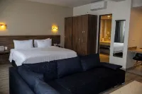 Crown Victoria Hotel - 4 Sao