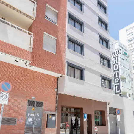 Hotel Zeus