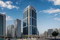 Ramada by Wyndham Abu Dhabi Corniche - Bares