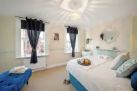 Cotswolds / 3BD / 1.5 Bath / Garden / City Centre - 3 stjerner