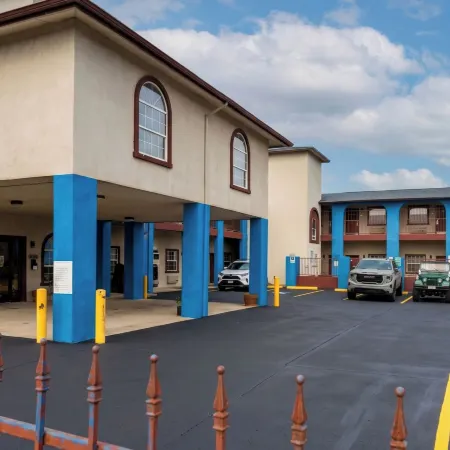 Airport Inn & Suites South Padre Island I 37