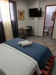 Hostal La Cigarra - Hostels