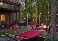 Sleeps 10 Sauna Hot Tub Arcade Firepit - 3-Star