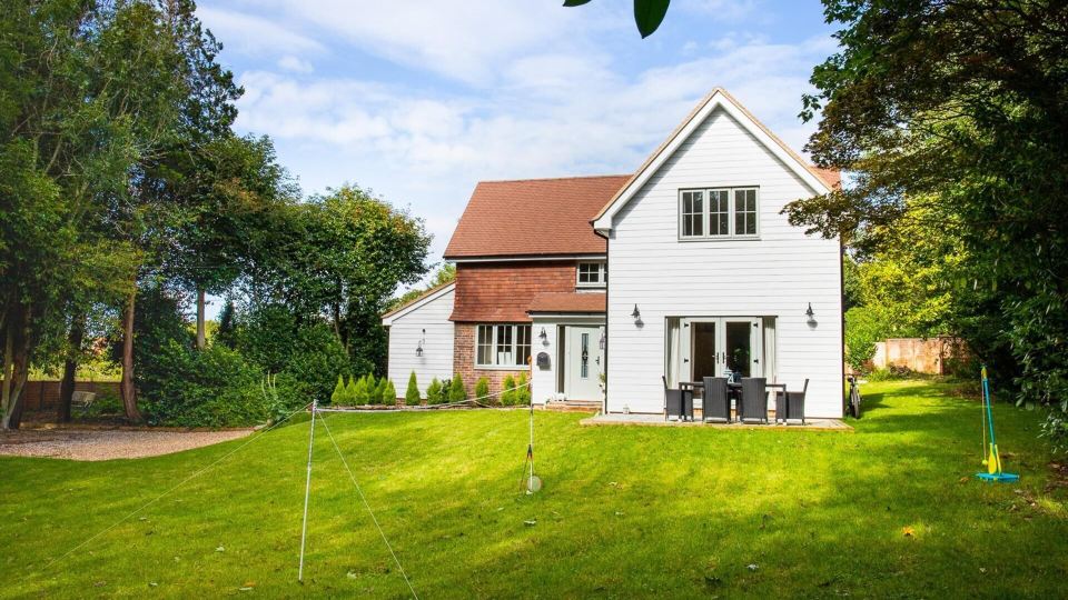 5Bed-10Guests-Fireplace-HotTub-Pets ok-Parking