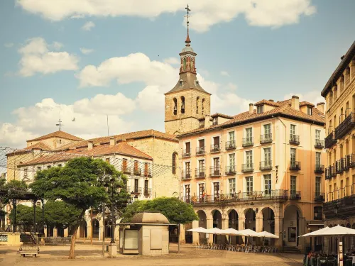 Hotel Infanta Isabel by Recordis Hotels - parking