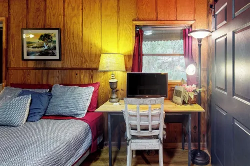 1BR Riverfront w/ Views, Canoe, Grill & Fire Pit - 3-Star