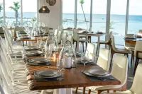 Abaco Beach Resort and Boat Harbour Marina - parking