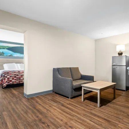 Red Roof Inn & Suites Tomah