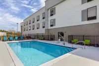 Hampton Inn & Suites Dothan - Pools