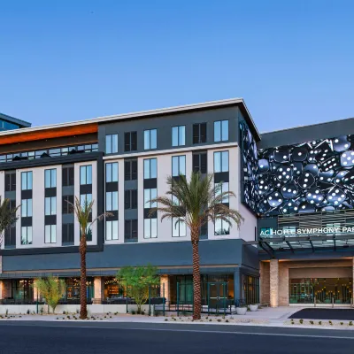 AC Hotel by Marriott Las Vegas Symphony Park 拉斯維加斯雲霄塔（Stratosphere Tower）附近的飯店
