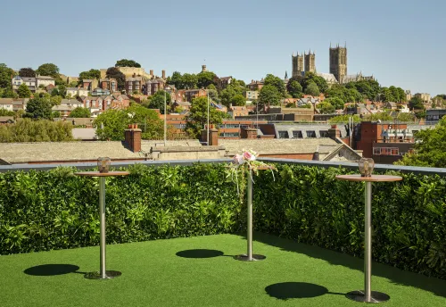 DoubleTree by Hilton Lincoln - parking