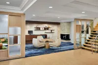 Fairfield Inn & Suites Ottawa Kanata - parking