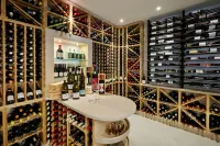 The Pearle Hotel & Spa, Autograph Collection - bar