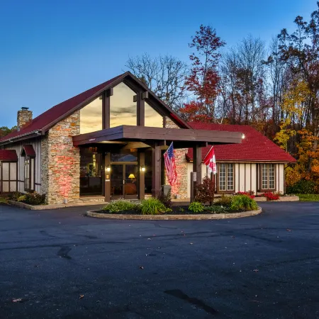 Red Roof Inn & Suites Hazleton