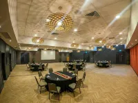Highlander Hotel & Apartments - С тренажерным залом
