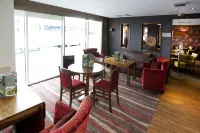 Premier Inn Inverness Centre - River Ness - Pysäköinti