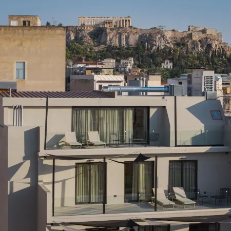 Noctilia Athens