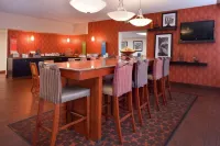 Hampton Inn Columbus-East - parking