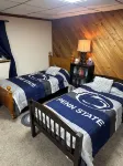 House 10 min from PSU Quiet neighborhood - piscina