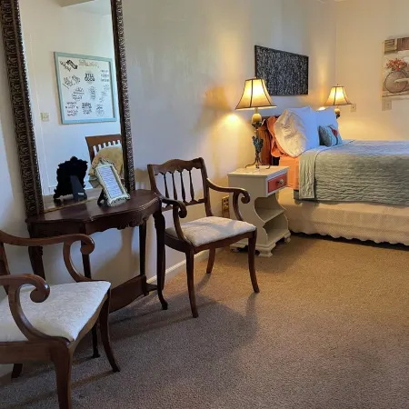 The Garden Suite has beautiful views of forests and pastures! It is dog friendly