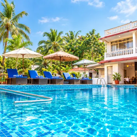 La Vaiencia Beach Resort, Morjim Beach