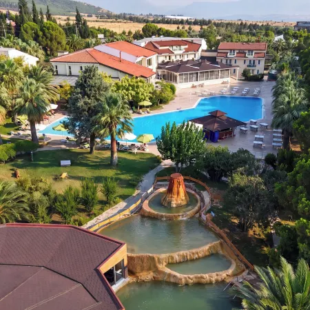 Lycus River Thermal Hotel