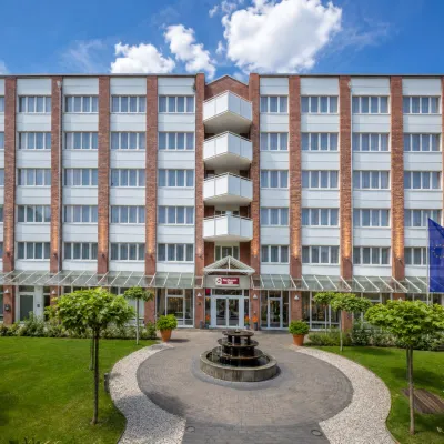 Best Western Plus Delta Park Hotel Hotels near Marktplatz