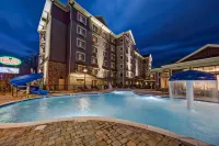 Black Fox Lodge Pigeon Forge, Tapestry Collection by Hilton - Bar