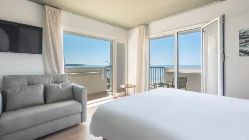 KYRIAD - ROYAN PLAGE - 3-Star