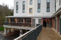 Premier Inn Tiverton Отели в г. 