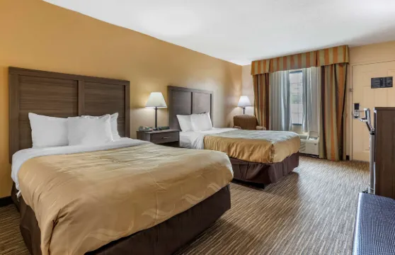 漢斯購物中心品質酒店及套房