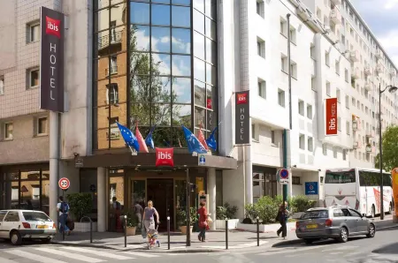 Ibis Paris Alesia Montparnasse Отели рядом с достопримечательностью «Катакомбы Парижа»