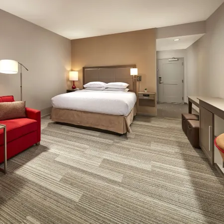 Hampton Inn Long Beach Airport