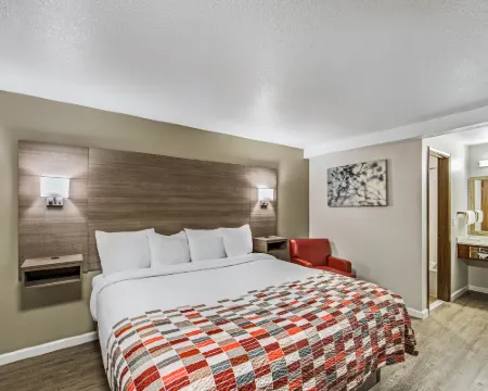 Ramada by Wyndham Medford Airport North Hotels in Medford