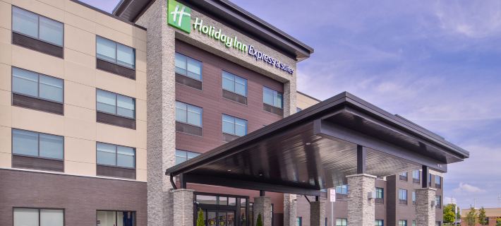 Holiday Inn Express & Suites OLATHE WEST by IHG Hotels in Johnson County