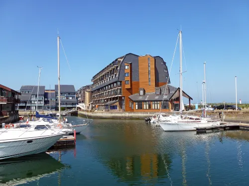 Les Marinas - 2-Star