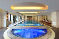 Waldorf Astoria Shanghai on the Bund - Luxury