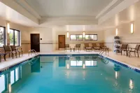 Hampton Inn & Suites Portland/Hillsboro-Evergreen Park - С бассейном