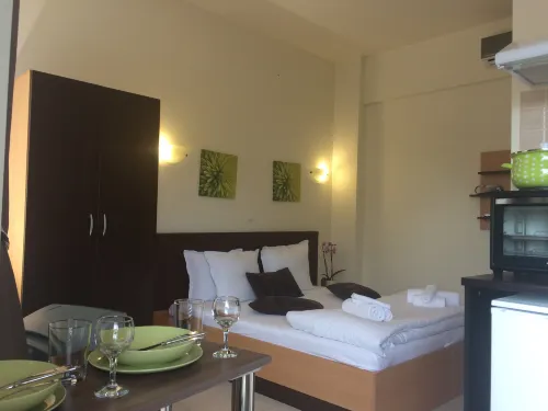 Posto Studio 2 Chania Crete (100 m from the Beach )