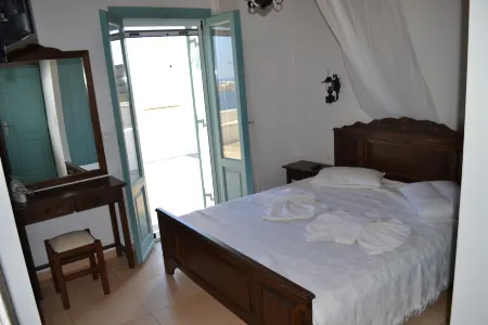 Villa Ioanna - Vacation Houses for Rent Close to the Beach