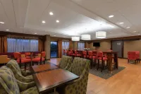 Hampton Inn Bedford - parking