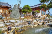 Jirisan Taegojae Hanok Stay Hotels in Hamyang