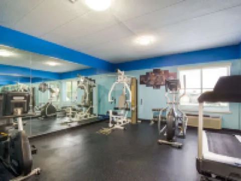 Quality Inn & Suites Cvg Airport Hotels in Erlanger