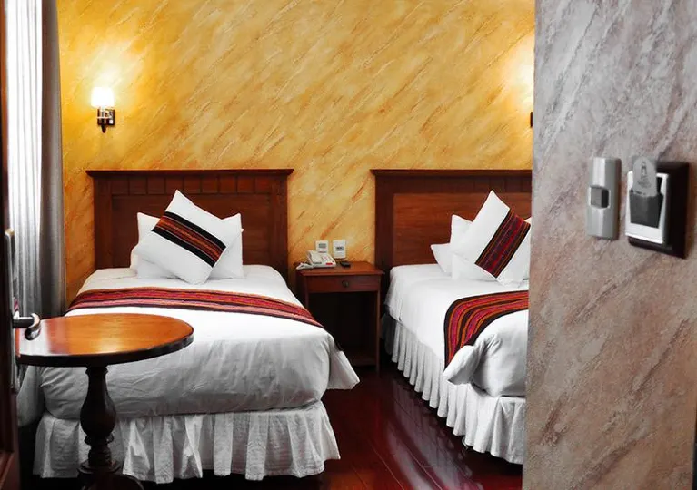 カントゥ ホテル